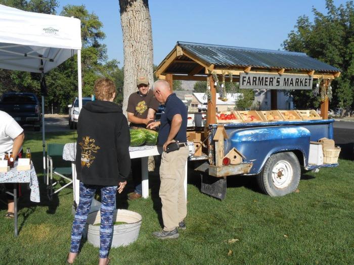 Implementing Healthy Food Access Strategies: Farmers Markets